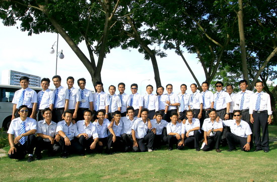 Moon Travel driver team